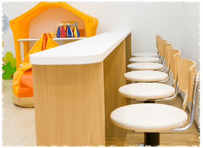 患者さま目線の分かりやすい説明を｜【宝塚市の歯医者】歯科・小児歯科・こどもの小児矯正はとがわ歯科クリニック│売布・ダイエー宝塚中山店